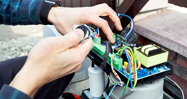 Automatic Driveway Gate Repair in Lutz, FL