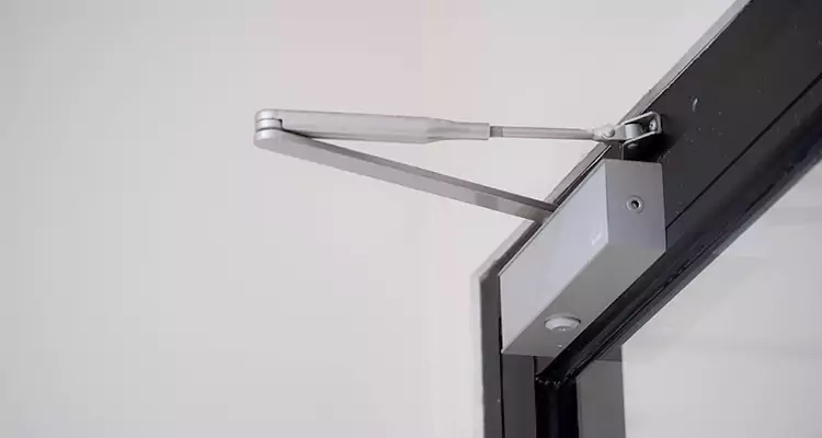 Screen Door Closer Repair in Lutz, FL