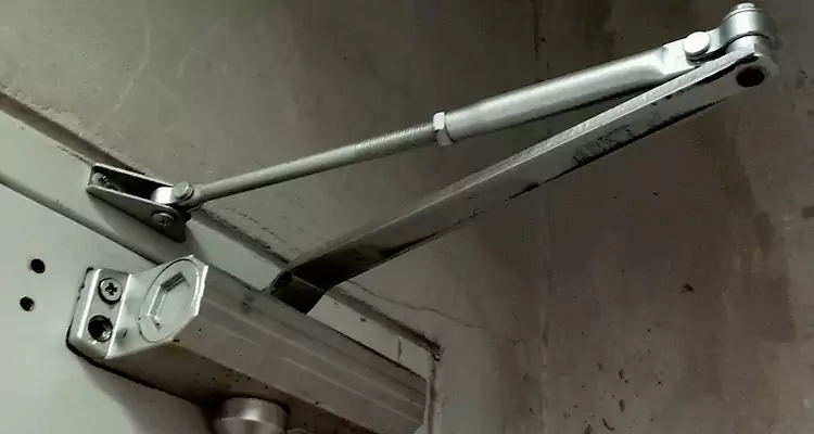 Door Closer Oil Leak Repair in Lutz, FL