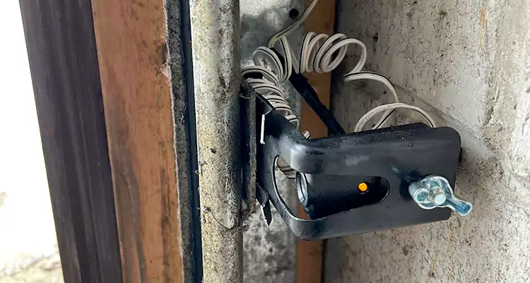 Fix Broken Garage Door Sensor in Lutz, FL