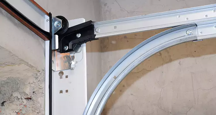 Maintain Liftmaster Garage Door Off Track in Lutz, FL