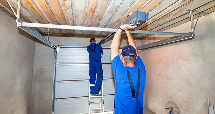 Garage Door Opener Technician in Lutz, FL