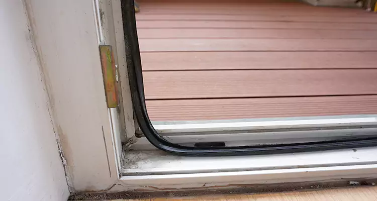 Repair Patio Doors Leaking at Bottom in Lutz, FL