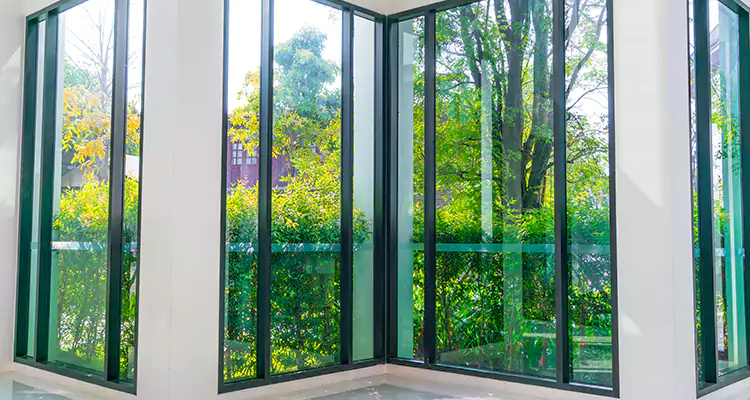 Folding Glass Balcony Door Repair in Lutz, FL